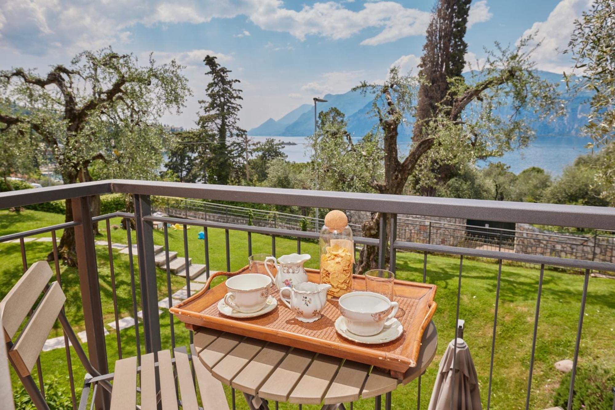 Callalillyjardin Malcesine Extérieur photo