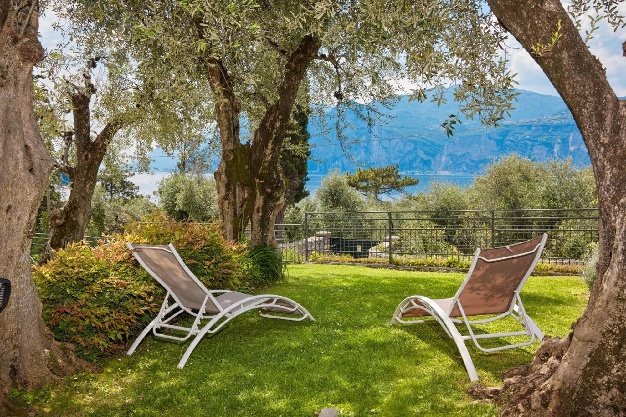 Callalillyjardin Malcesine Extérieur photo