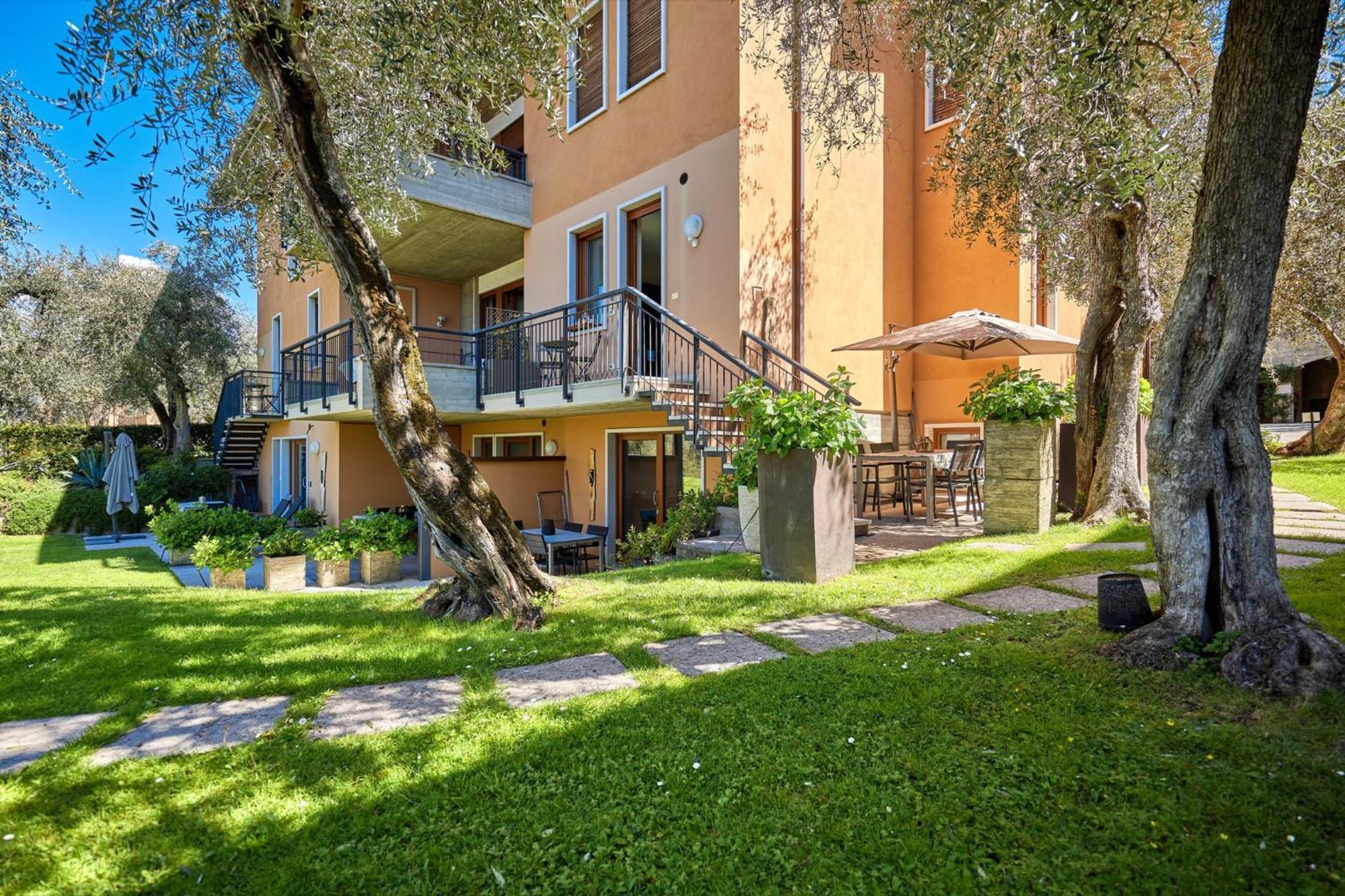 Callalillyjardin Malcesine Extérieur photo